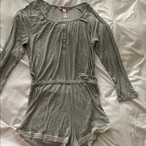 Victoria’s Secret grey romper nightie size medium